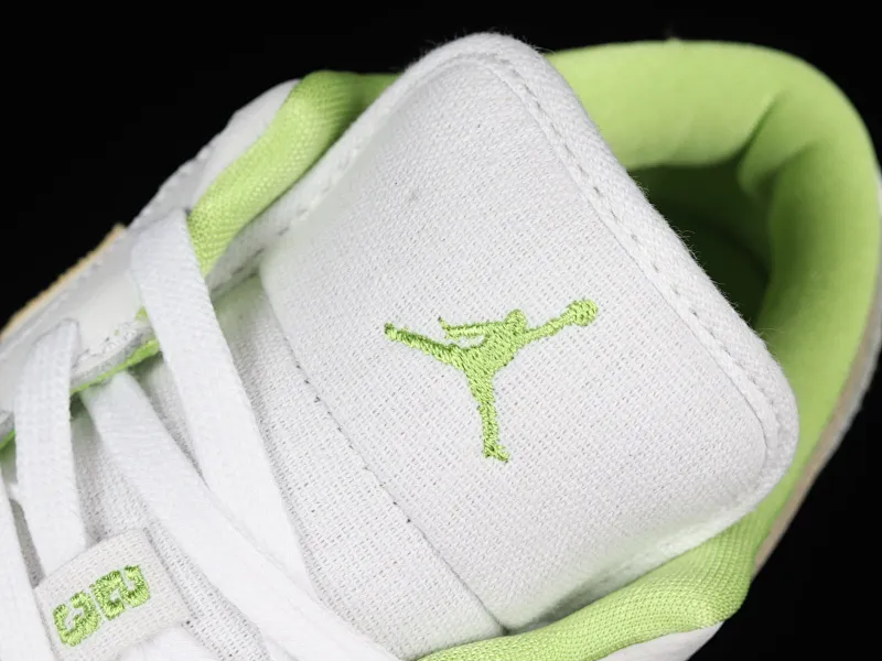 All categories Air Jordan Jordan series basketball shoes Air Jordan 1 Low G version pure original Air Jordan 1 Low AJ1 Joe 1 white and brown color matching low-top cultural and leisure sports sneakers DJ0341-100